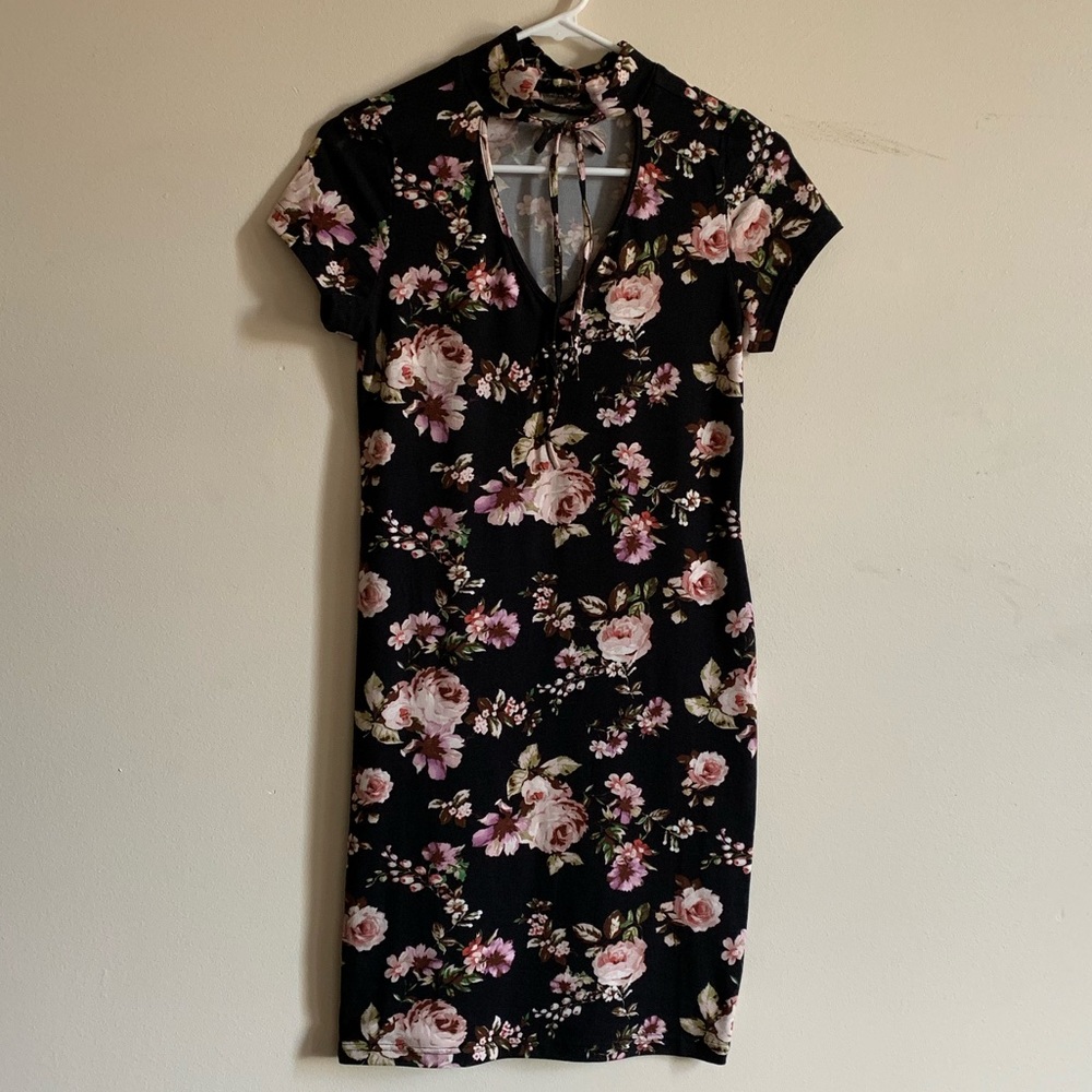 Floral dress 🌷🌸